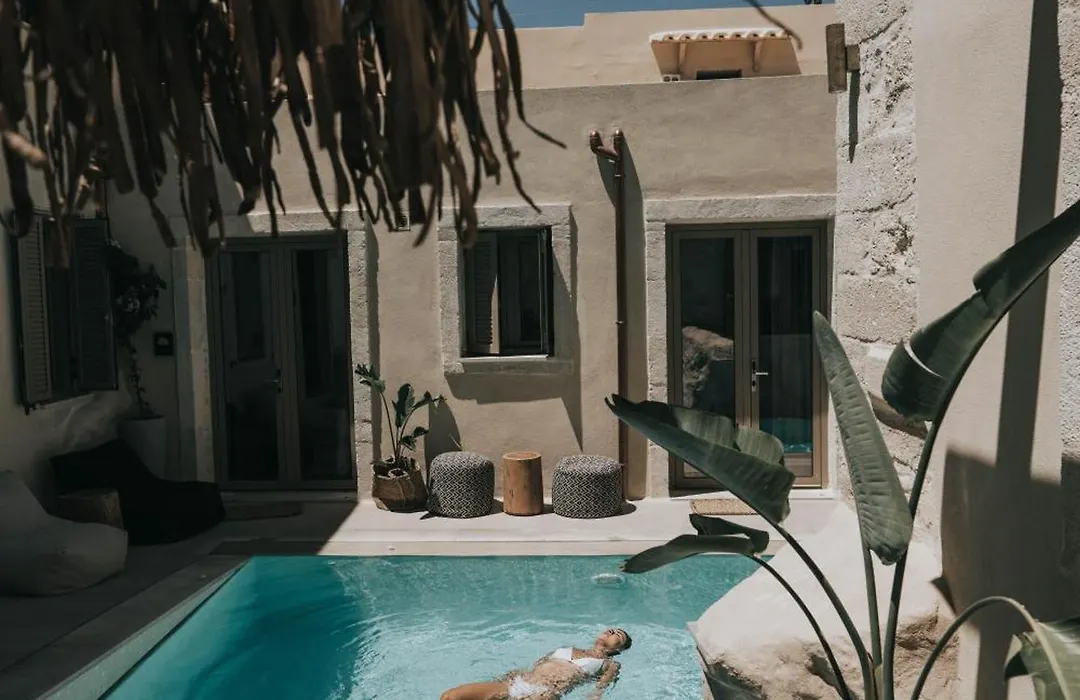 Manili Boutique Suites&Villas-1