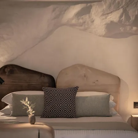 Manili Boutique Suites&Villas-3